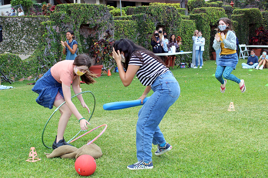 7th graders face off against the seniors in a middle school vs. upper school showdown!