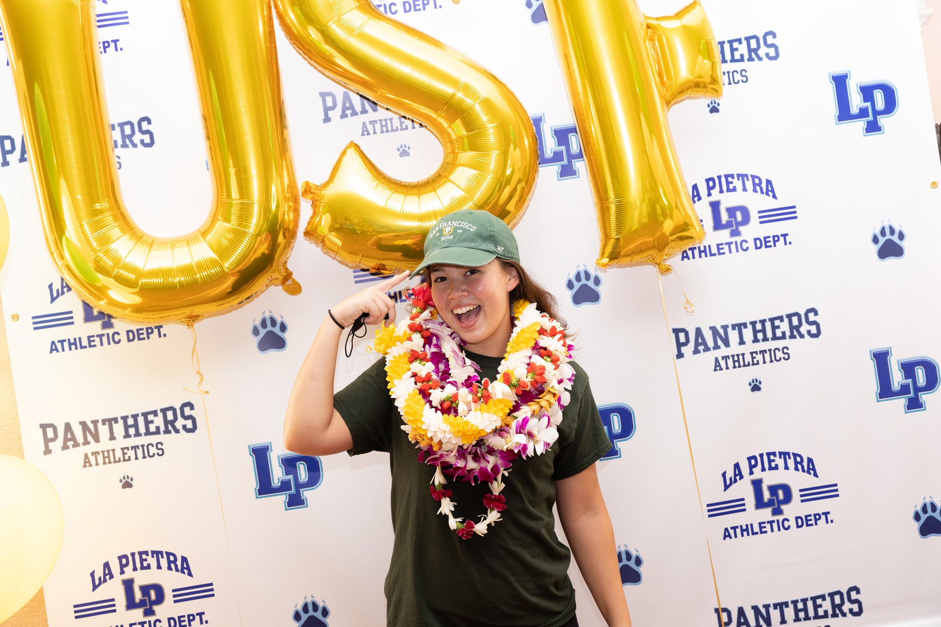 La Pietra Senior Signs National Letter of Intent