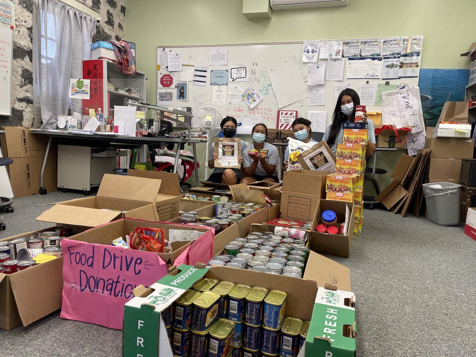 La Pietra community donates over 1,200 cans to Hawaii Foodbank