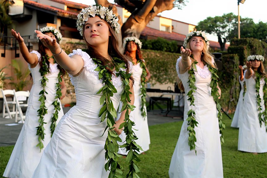 Members of the class perform their senior hula, “Mele ‘Ohana” by Keali‘i Reichel.